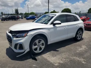 Audi Q5 2.0L 4 2024