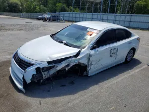 Nissan Altima 2.5L 4 2015
