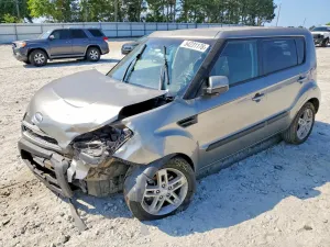 Kia Soul 2.0L 4 2011