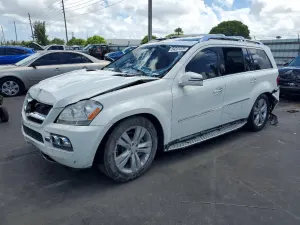 Mercedes-Benz GL 4.6L 8 2011
