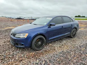 Volkswagen Jetta 2.0L 4 2014