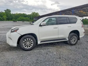 Lexus GX 4.6L 8 2022