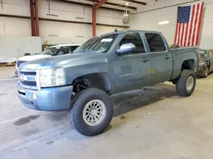 Chevrolet Silverado 1500 4.8L 8 2011