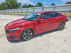 Hyundai Elantra 2.0L 4 2022