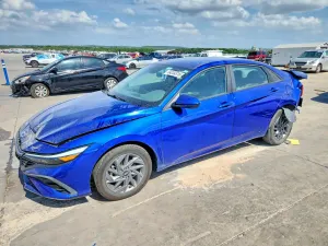 Hyundai Elantra 2.0L 4 2024