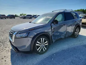 Nissan Pathfinder 3.5L 6 2024