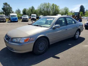 Toyota Camry 2.2L 4 2001