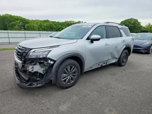 Nissan Pathfinder 3.5L 6 2025