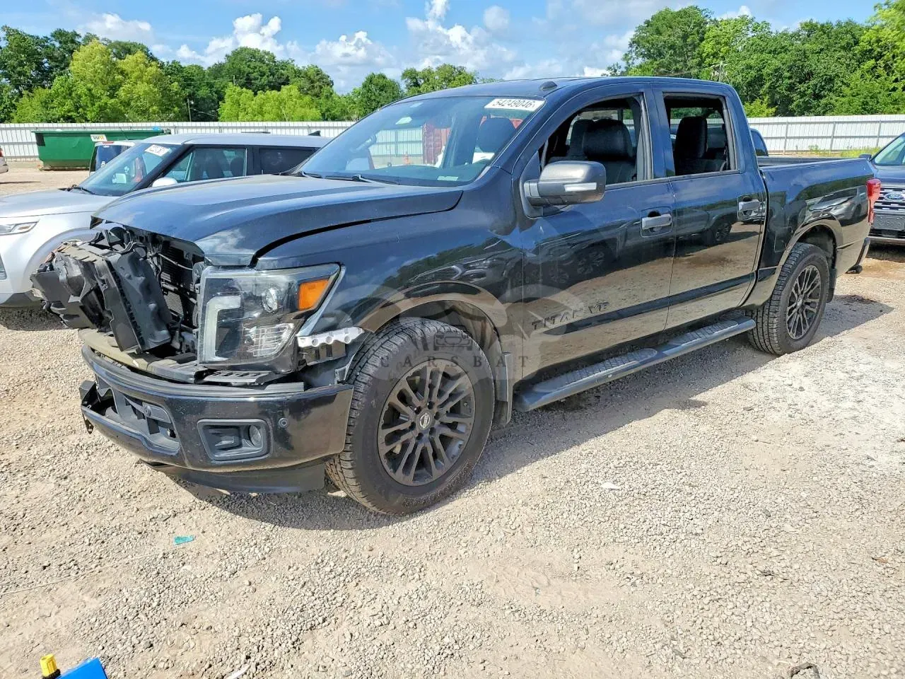 Nissan Titan 5.6L 8 2019
