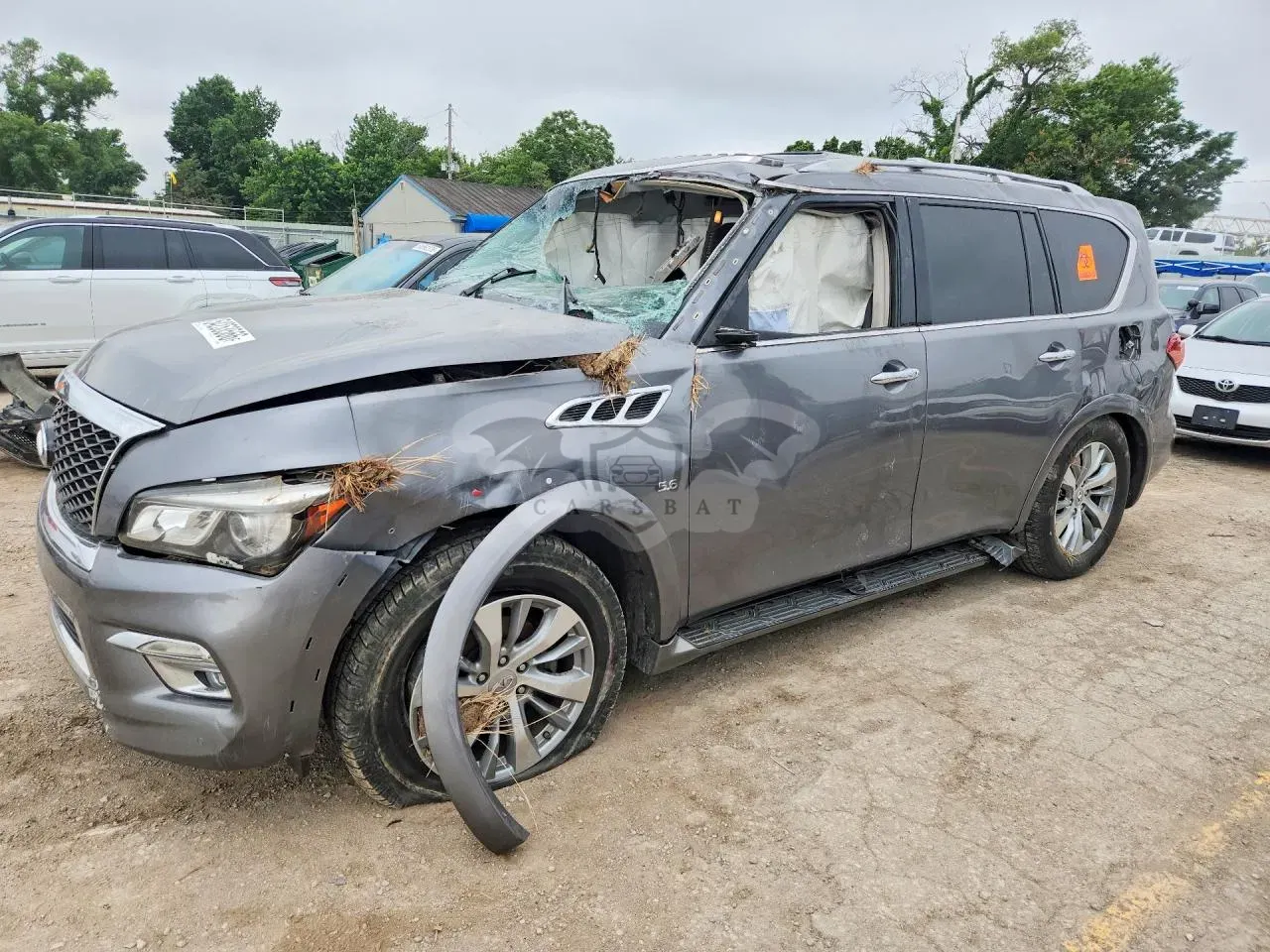 Infiniti QX80 5.6L 8 2015
