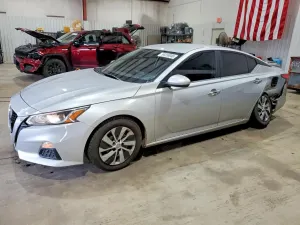 Nissan Altima 2.5L 4 2019