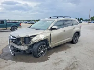 Toyota Highlander 3.5L 6 2016