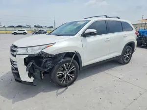 Toyota Highlander 3.5L 6 2019