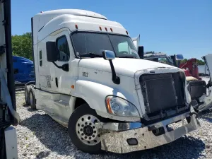 Freightliner Cascadia 14.8L 6 2015