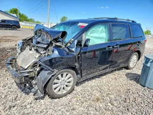 Toyota Sienna 3.5L 6 2017