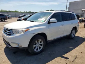 Toyota Highlander 3.5L 6 2013
