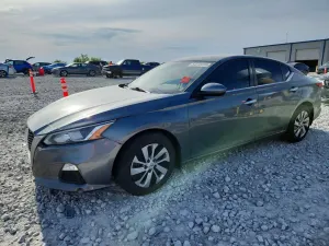 Nissan Altima 2.5L 4 2020