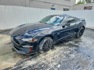Ford Mustang 5.0L 8 2020