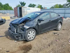 Kia Rio 1.6L 4 2013