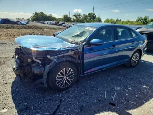 Volkswagen Jetta 1.4L 4 2021