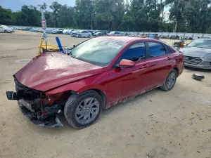 Hyundai Elantra 2.0L 4 2024