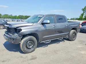 Toyota Tundra 5.7L 8 2019