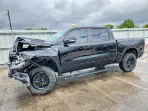 RAM 1500 5.7L 8 2019
