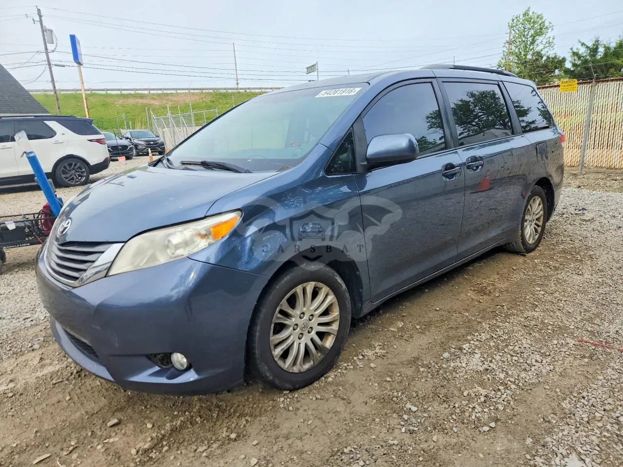 Toyota Sienna 3.5L 6 2014
