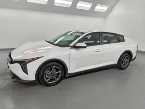 Kia K4 2.0L 4 2025