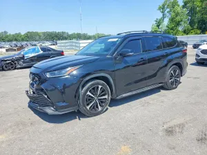 Toyota Highlander 3.5L 6 2021