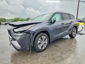 Toyota Highlander 3.5L 6 2022