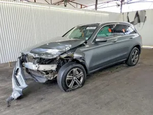 Mercedes-Benz GLC 2.0L 4 2017