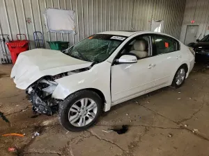 Nissan Altima 2.5L 4 2012