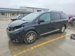 Toyota Sienna 3.5L 6 2013