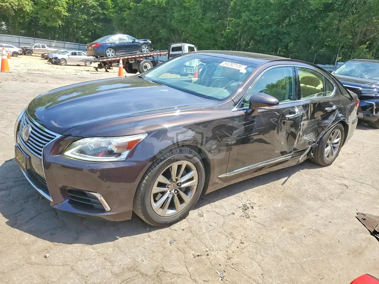 Lexus LS 4.6L 8 2013