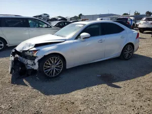 Lexus IS 2.0L 4 2018