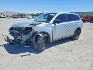 Mitsubishi Outlander 2.4L 4 2015