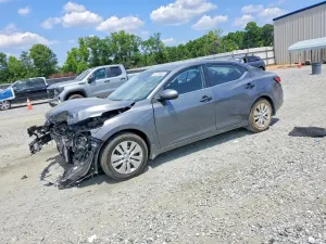 Nissan Sentra 2.0L 4 2025