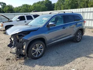 Toyota Highlander 3.5L 6 2019