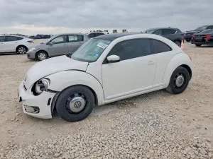 Volkswagen Beetle 2.5L 5 2013