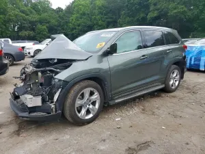 Toyota Highlander 3.5L 6 2019