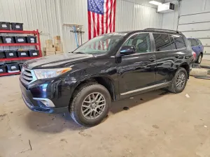 Toyota Highlander 3.5L 6 2013
