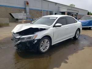 Volkswagen Passat 2.0L 4 2021