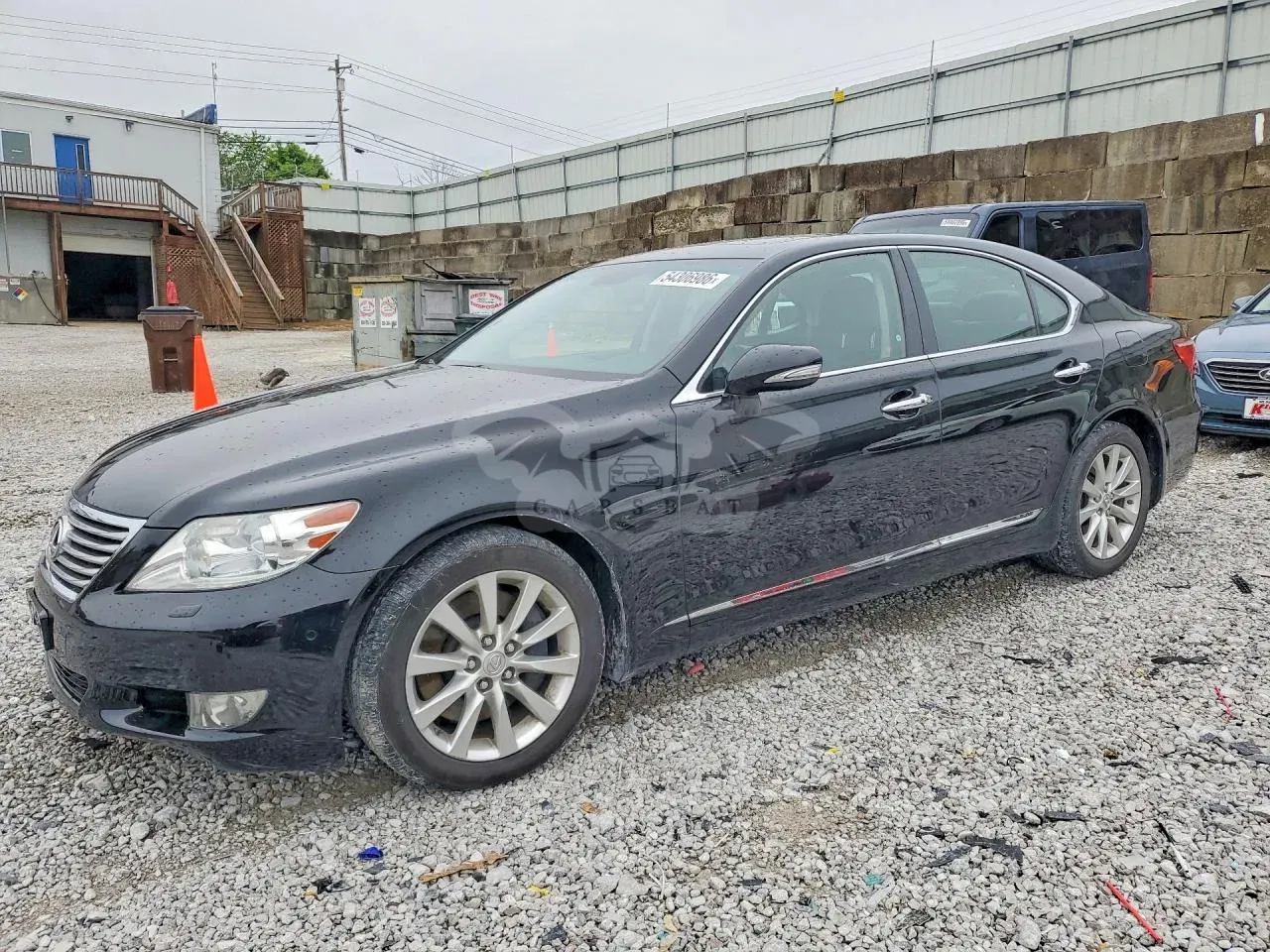 Lexus LS 4.6L 8 2011