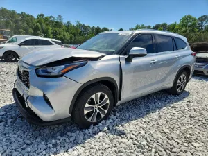Toyota Highlander 3.5L 6 2020