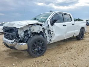 Chevrolet Silverado 1500 2.7L 4 2024