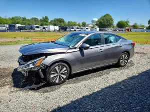 Nissan Altima 2.5L 4 2022
