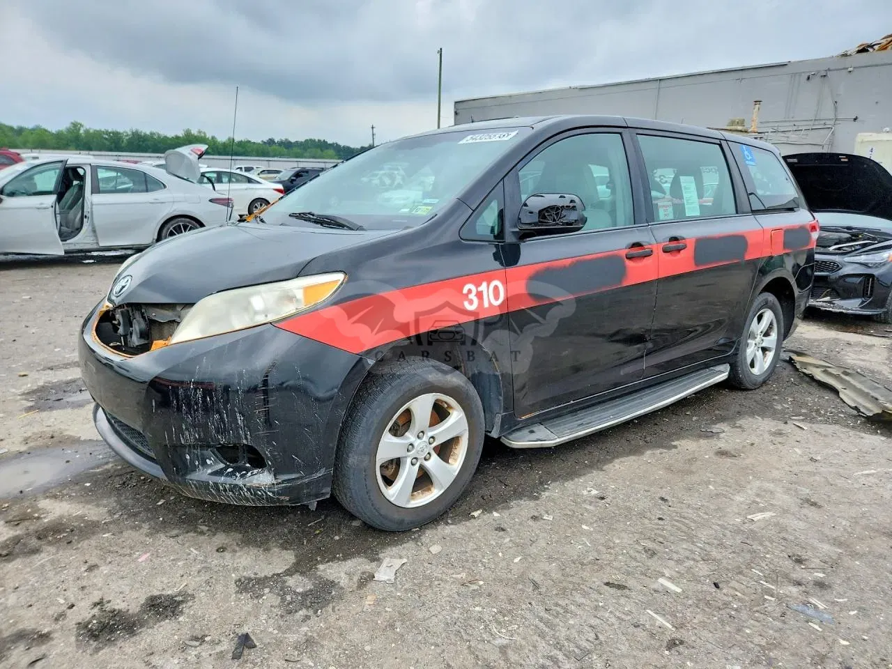 Toyota Sienna 3.5L 6 2014