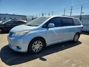 Toyota Sienna 3.5L 6 2017