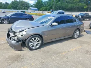 Infiniti M35 3.5L 6 2010